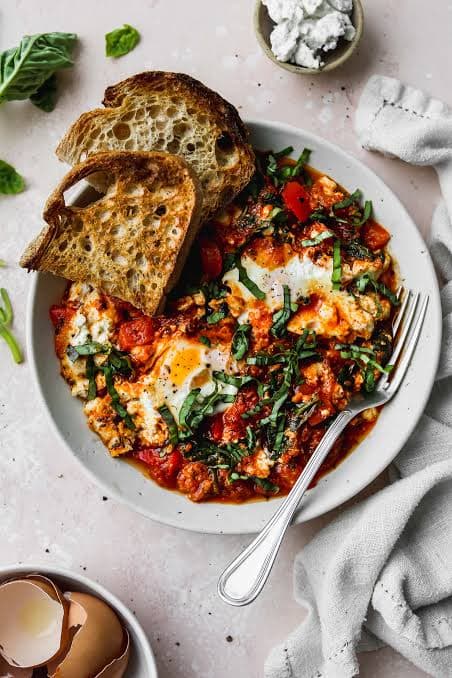 Shakshuka with Whole Wheat Bread